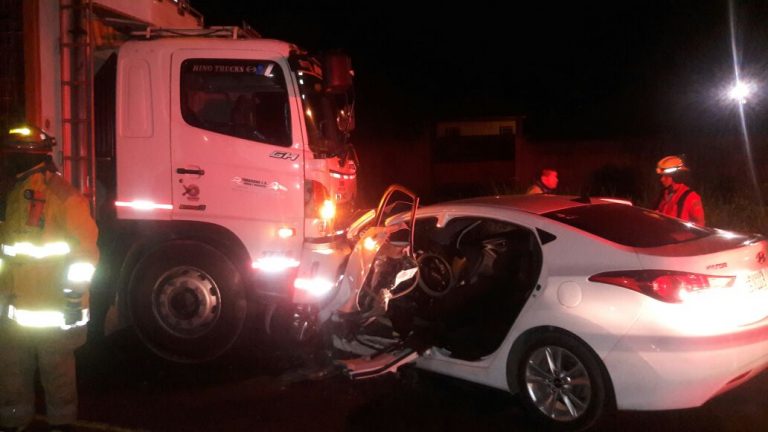 Grave accidente de tránsito en la vía Quevedo-Buena Fe deja una mujer herida