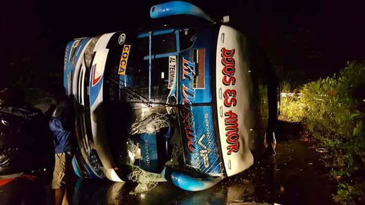 Bus Dorado se accidentó y deja 20 heridos en la amazonía