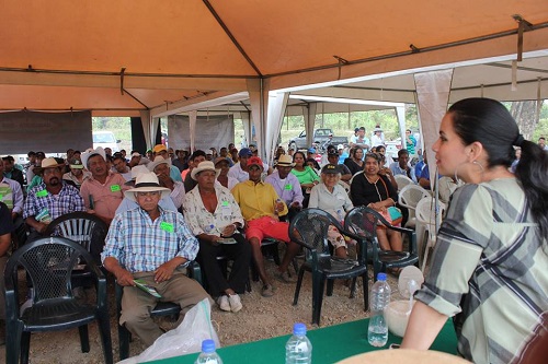 Alcaldesa de Baba realiza propuesta de convenios en beneficio de los agricultores babenses