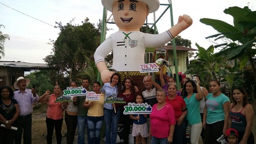 Construyen sistemas de agua para comunidades de Babahoyo y Vinces