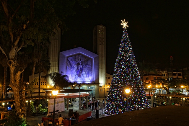 Este domingo 3 de diciembre se enciende el arbol de navidad en Babahoyo