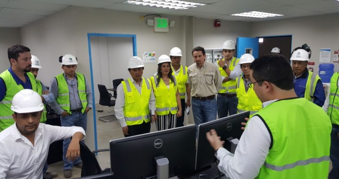 Entregan maquinaria para asegurar abastecimiento de agua en cantones de Manabí