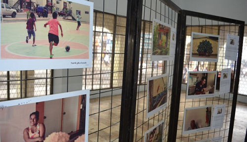 Exposición fotográfica refleja el trabajo del Gobierno tras el terremoto del 16 de abril