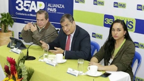Rafael Correa acusa a Presidente de Corte Constitucional de ser parte del complot con Gobierno en tema consulta popular