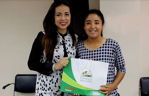 Babahoyo: Campeonas de fútbol, categoría prejuvenil, reciben uniformes