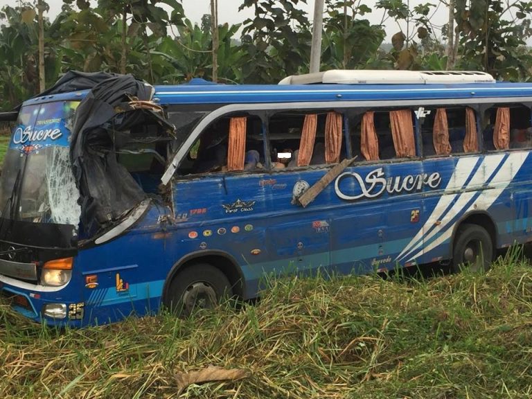 Conozca los nombres de los fallecidos y heridos en accidente entre Bus Sucre y camión en la vía Quevedo-Santo Domingo