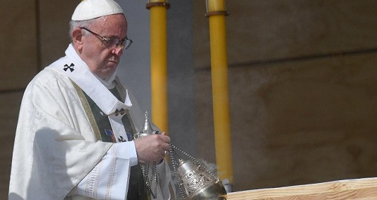 Víctima de abusos sexuales pide “acciones” al Papa Francisco