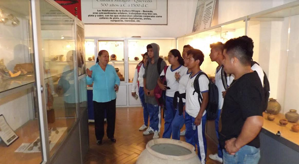 Estudiantes de la Unidad Educativa 19 de Mayo de La Maná visitaron el Museo Arqueológico Municipal de Quevedo