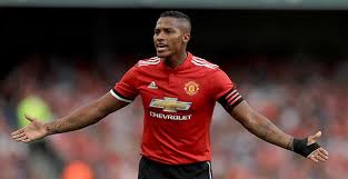 Modelo inglesa acusa a Antonio Valencia de “ilusionarla”