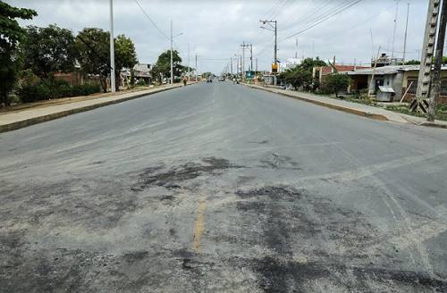 Quema de monigotes dejó daños en calles y avenidas asfaltadas
