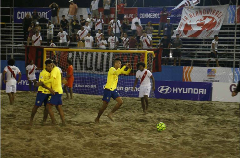 Ecuador gana en su estreno en la Copa América de Fútbol Playa Perú 2018