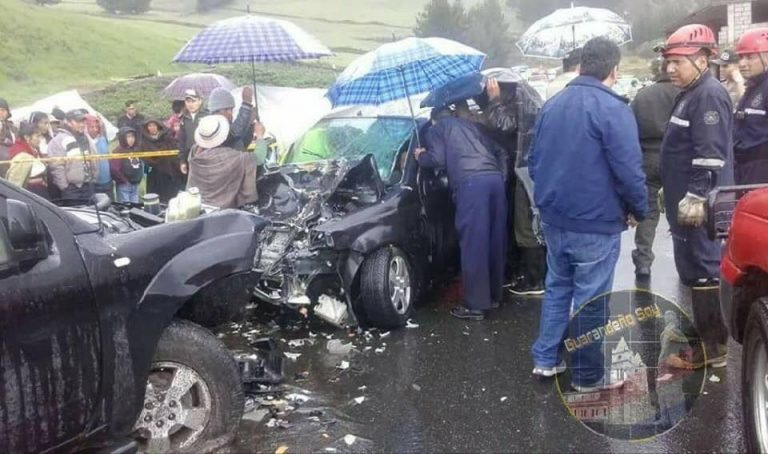 Grave accidente en el Arenal de la vía Guaranda-Ambato