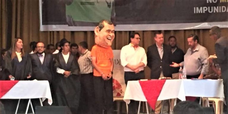 Rafael Correa es condenado a 30 años de prisión en juicio simbólico