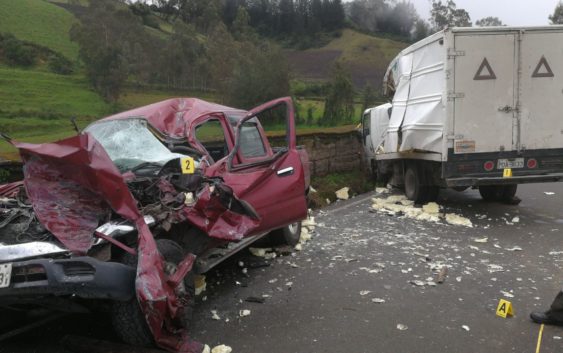 Accidente de Tránsito en Guaranda deja dos heridos