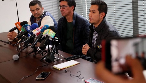 Familiares de periodistas asesinados piden transparencia a Colombia
