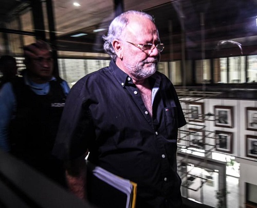 Carlos Pareja Yannuzzelli condenado a 10 años de cárcel