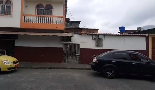 Quevedo: Psicólogo es atacado por su vecino en su vivienda