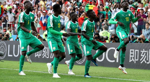 Senegal dio los golpes justos para tumbar a Polonia