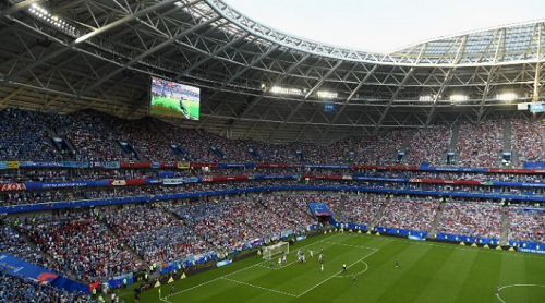 Reportan amenaza de bomba en sede de partido de México ante Brasil