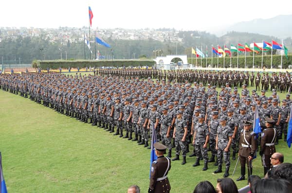 Urgente: Nuevo llamamiento aspirantes a Policías en linea y oficiales