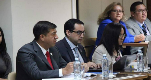 Fiscal de Ecuador pide prisión preventiva contra el expresidente Correa
