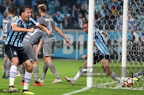 Gremio a cuartos de Libertadores