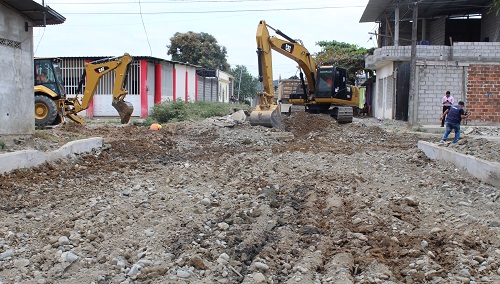 Inician trabajos de asfaltado en tres sectores en San Camilo