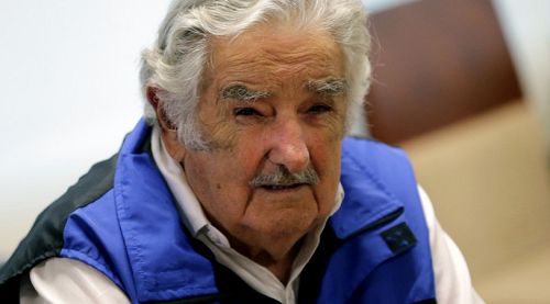 José Mujica renuncia al Senado uruguayo