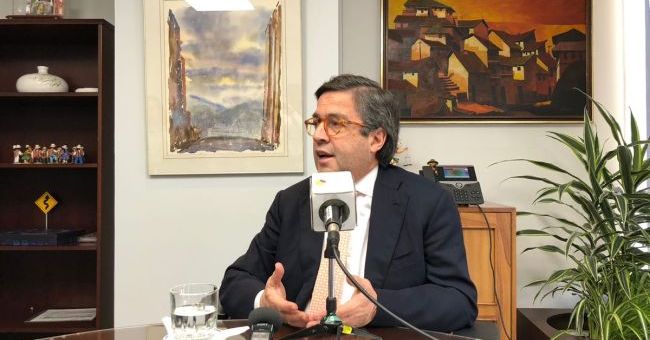 Presidente de BID: «No venimos a prestarle dinero a Ecuador para resolver problemas fiscales»