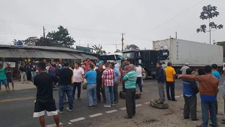 Ecuador amanece con paro de transportistas