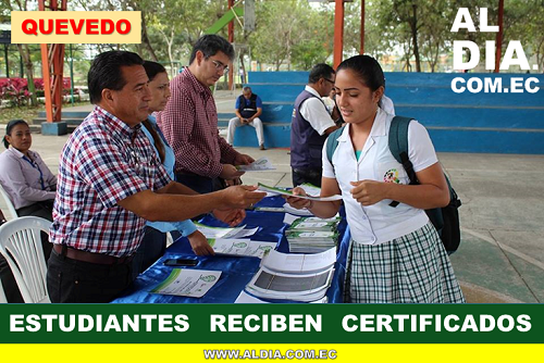 Estudiantes reciben certificados de capacitación en Quevedo