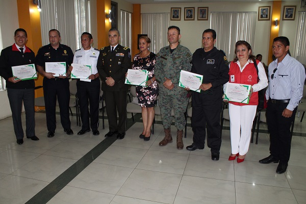 Municipio entrega reconocimiento a instituciones por su aporte en Quevedo﻿