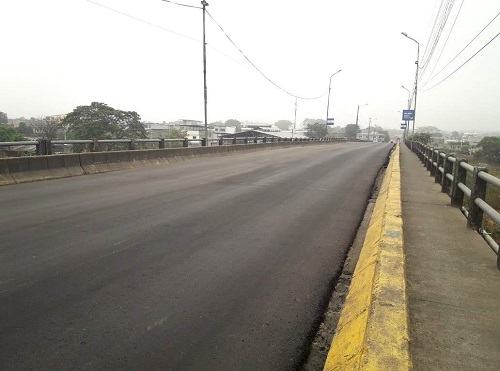 Puente Sur de Quevedo ya tiene nueva carpeta asfáltica