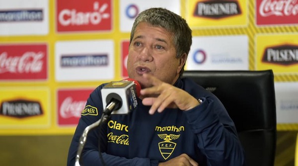 Ecuador no está para pelear futbolísticamente con Perú, dice Bolillo
