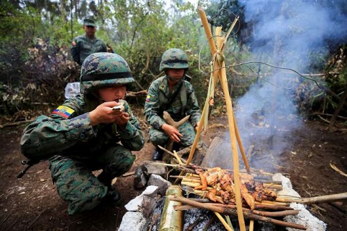 Mujeres empiezan a experimentar el servicio militar