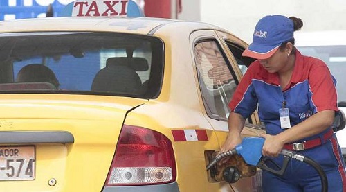 Ecuador sigue entre los países con la gasolina más barata