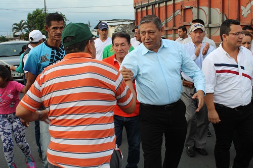 Alcalde Jorge Domínguez recorre San Camilo donde el Municipio realiza trabajos
