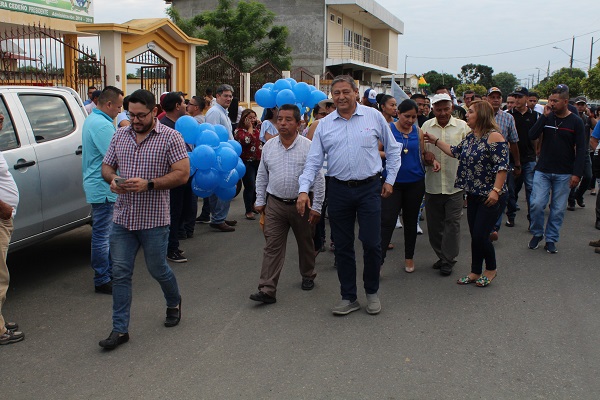 Inauguran asfaltado, aceras y bordillos en parroquia La Esperanza de Quevedo
