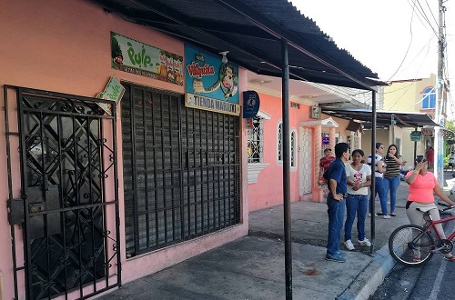 Hallan cuerpo de una mujer dentro de una maleta en su casa en Guayaquil