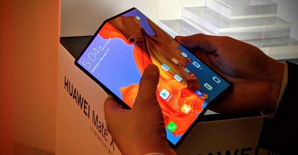 Huawei presentó el MATE X, su primer Smartphone con pantalla plegable