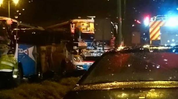 Video choque de buses en Quito dejó 1 muerto y 1 herido