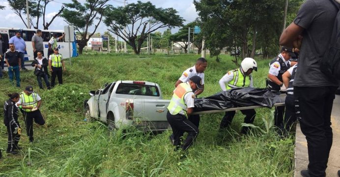 Accidente de tránsito en vía a la Costa dejó 1 muerto y 4 heridos
