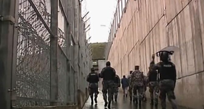 Dentro de cárceles ecuatorianas operan 26 bandas criminales