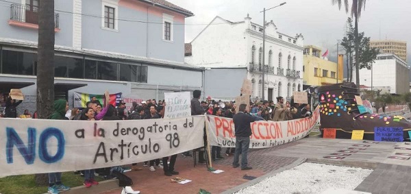 Trabajadores de la industria audiovisual se declaran en emergencia