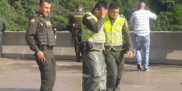 Policías que no pudieron salvar a mujer en Ibagué rompieron en llanto