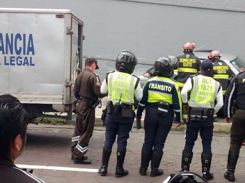 Conductor pierde la vida luego de atropellar a una mujer en Quito