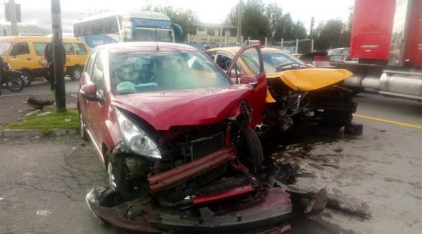 Accidente de tránsito en Quito dejó 1 herido