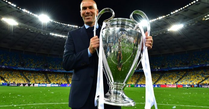 Oficial: Zidane es el nuevo DT del Real Madrid; firmó hasta el 2022