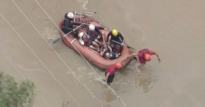 Brasil: Fuertes lluvias dejan varios muertos e inundaciones