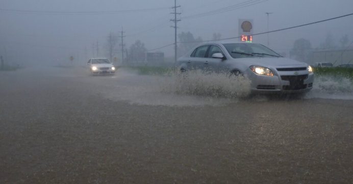 8 muertos deja poderosa tormenta en el sur de EE.UU.